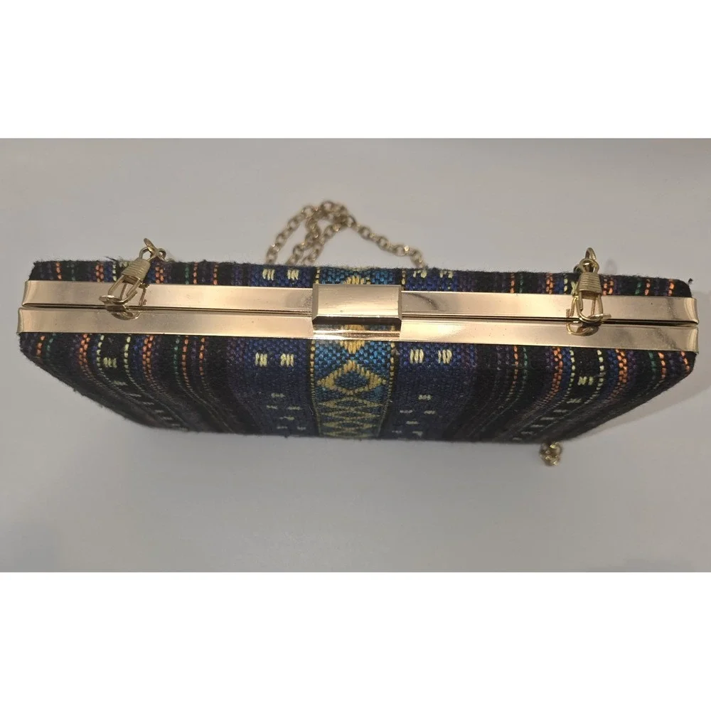 Bamboo Trading Company Clutch Purse Gold Tone Chain‎ -1530